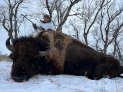 Lisa-Super-Trophy-Buffalo Hunting in South Dakota